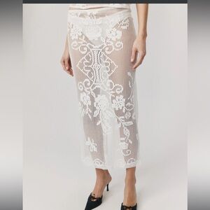 Pre owned With Jean White Lace Midi Skirt XS